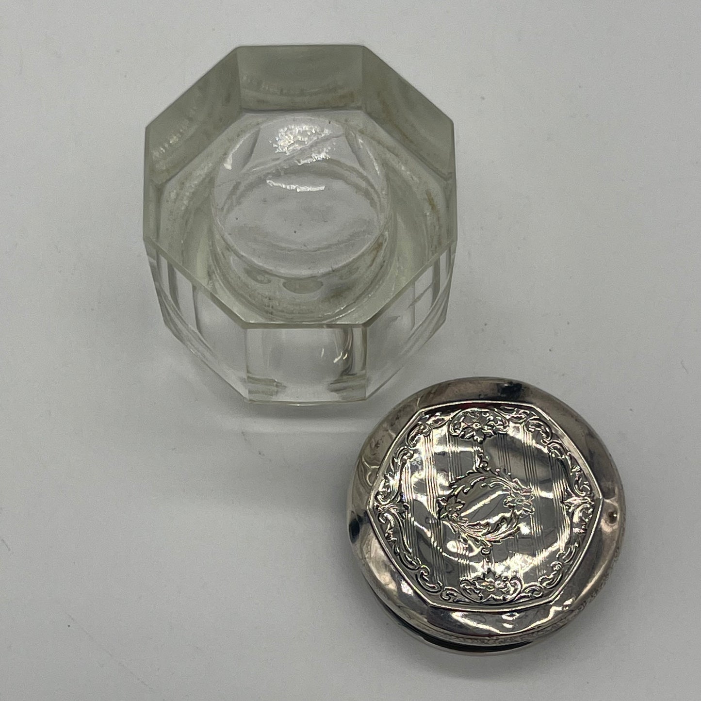 Crystal Rouge Pot with Sterling Lid (Item Number 0053)