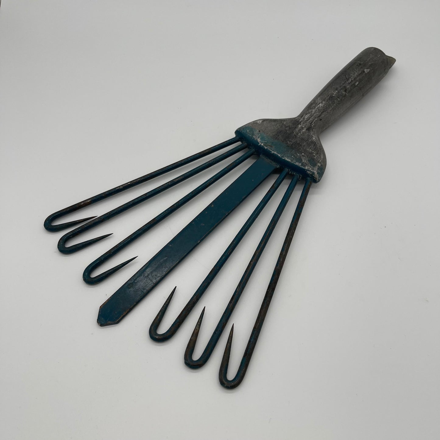 Eel Spear (Item Number 0037)