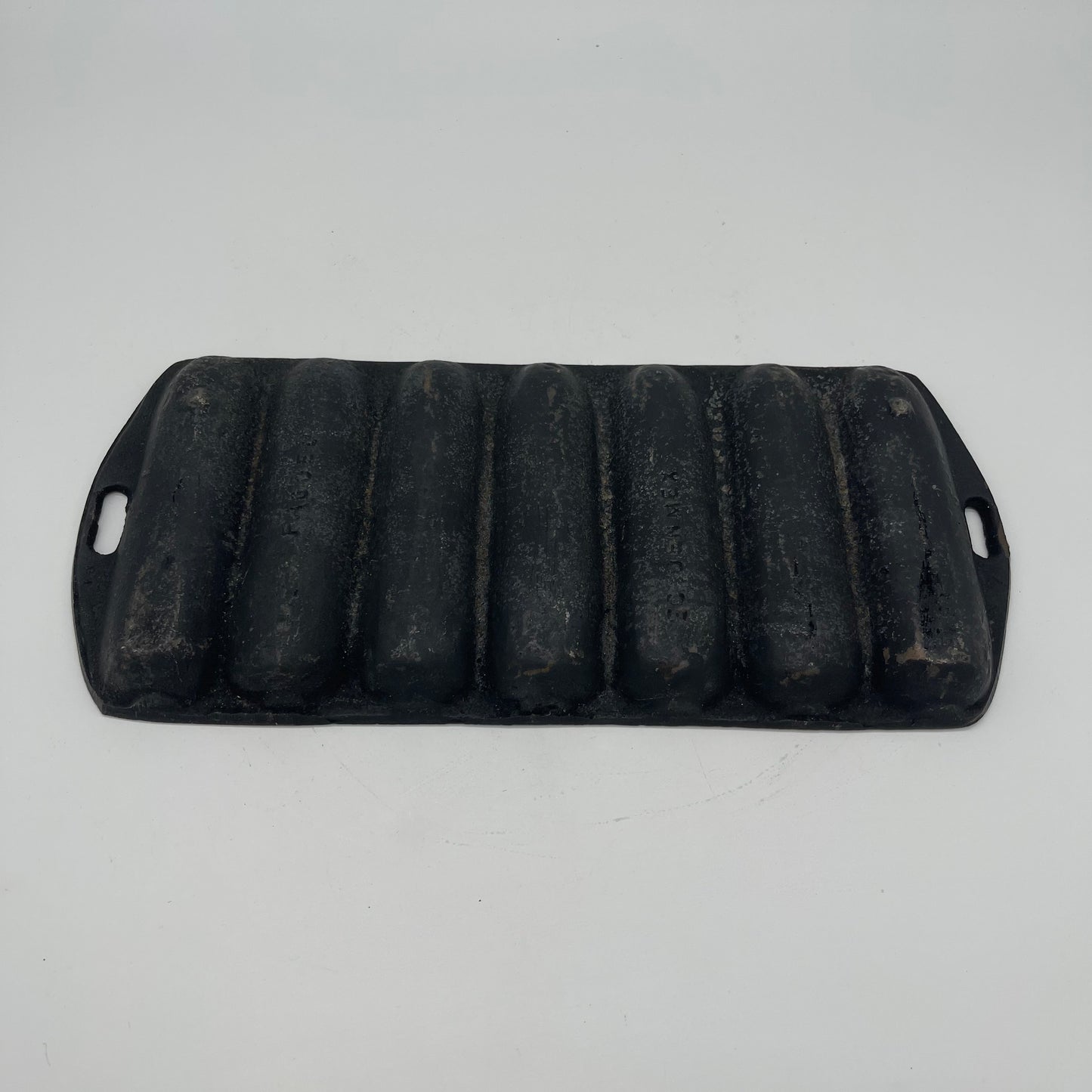 Cast Iron Cornbread Stick Pan (Item Number 0168)