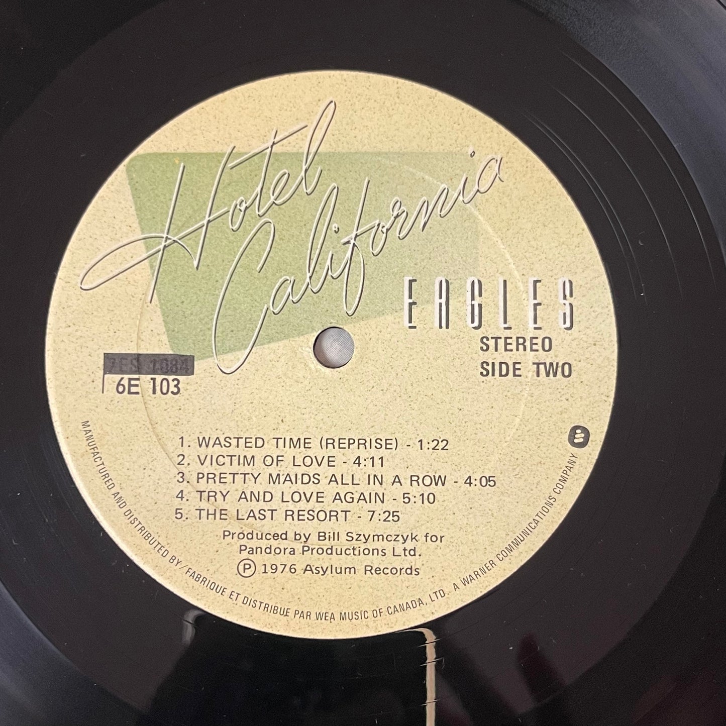 Eagles Hotel California 33 rpm Album (Item Number 0104)