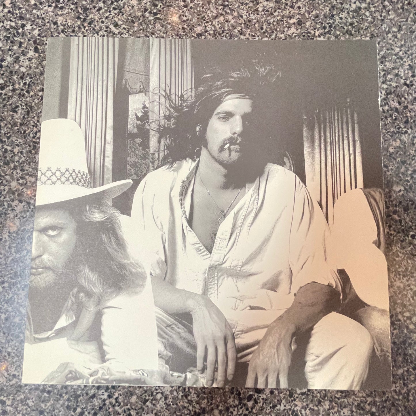 Eagles Hotel California 33 rpm Album (Item Number 0104)