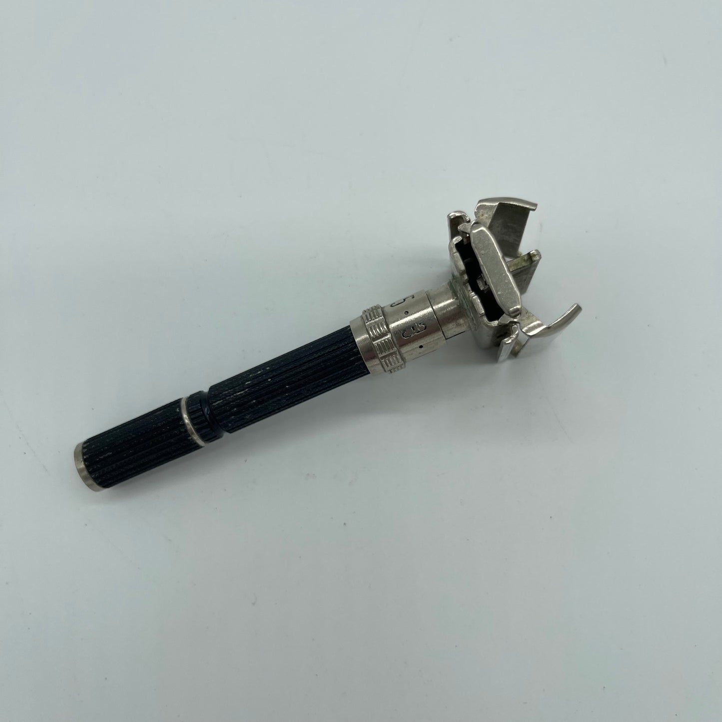 Vintage Gillette Black Beauty Adjustable Safety Razor (Item Number 0068)