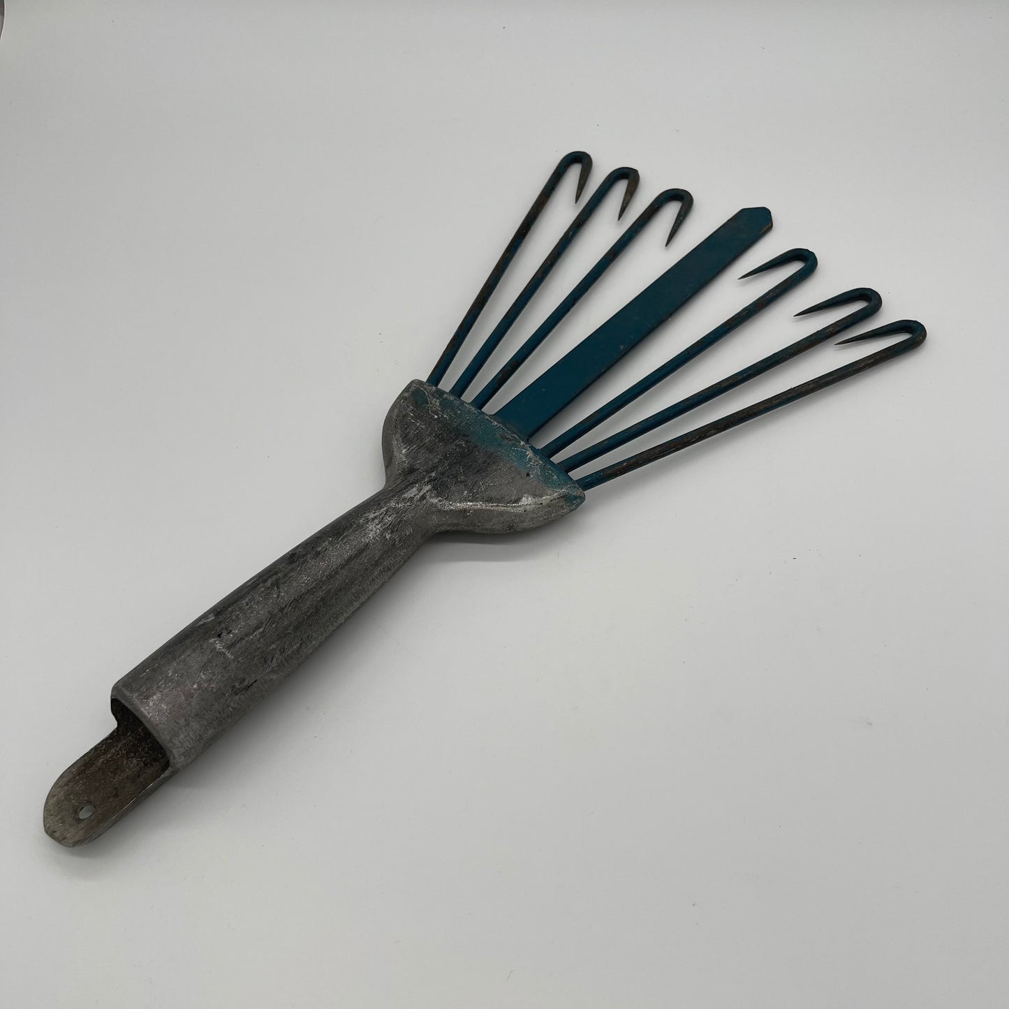 Eel Spear (Item Number 0037)