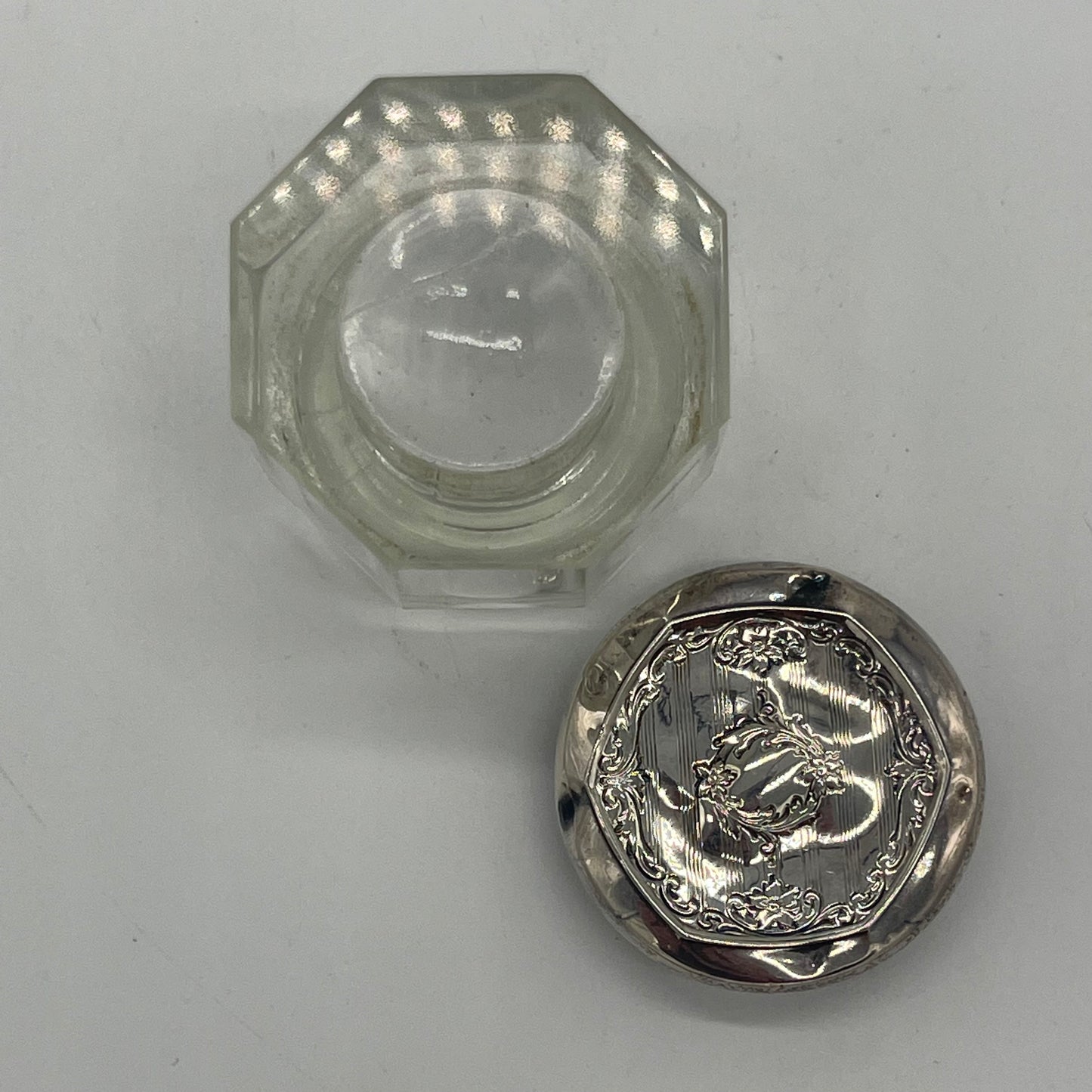 Crystal Rouge Pot with Sterling Lid (Item Number 0053)