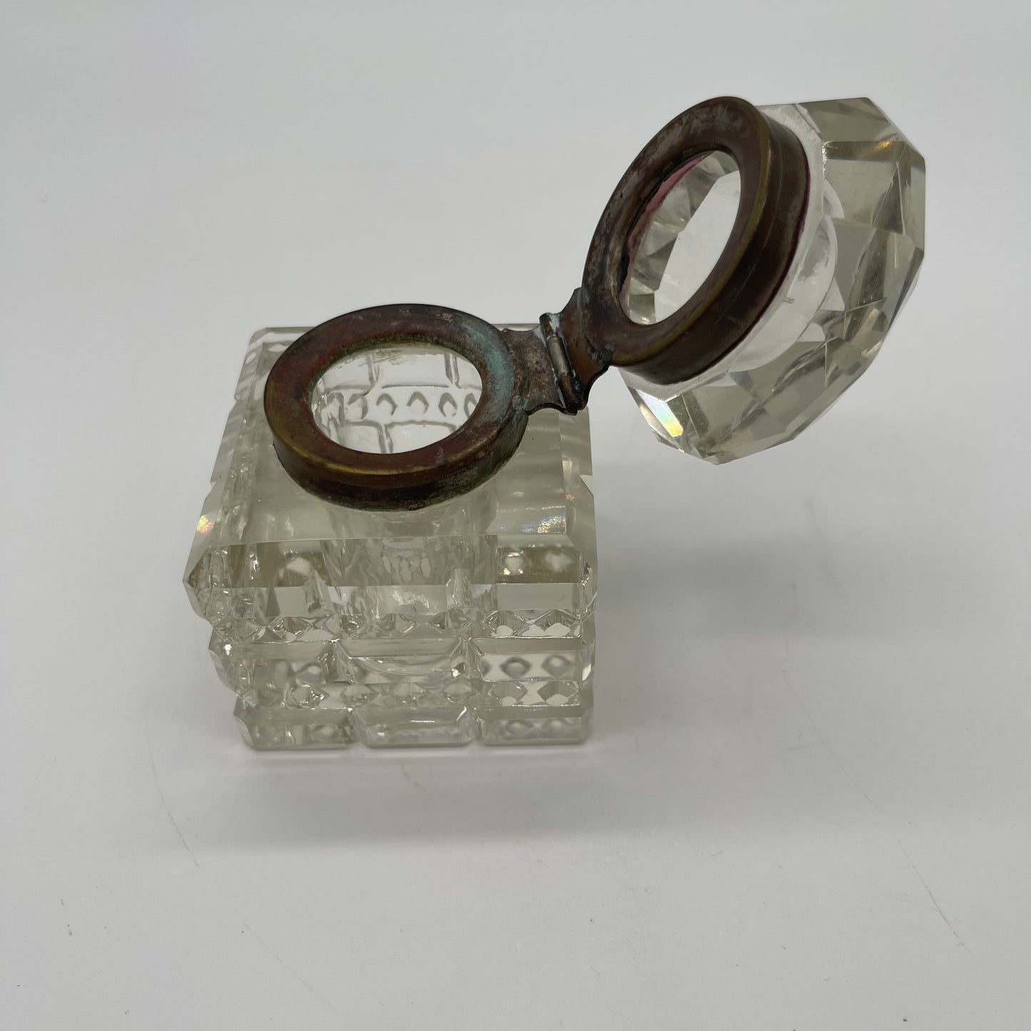 English Crystal Ink Well c. 1850 (Item Number 0061)