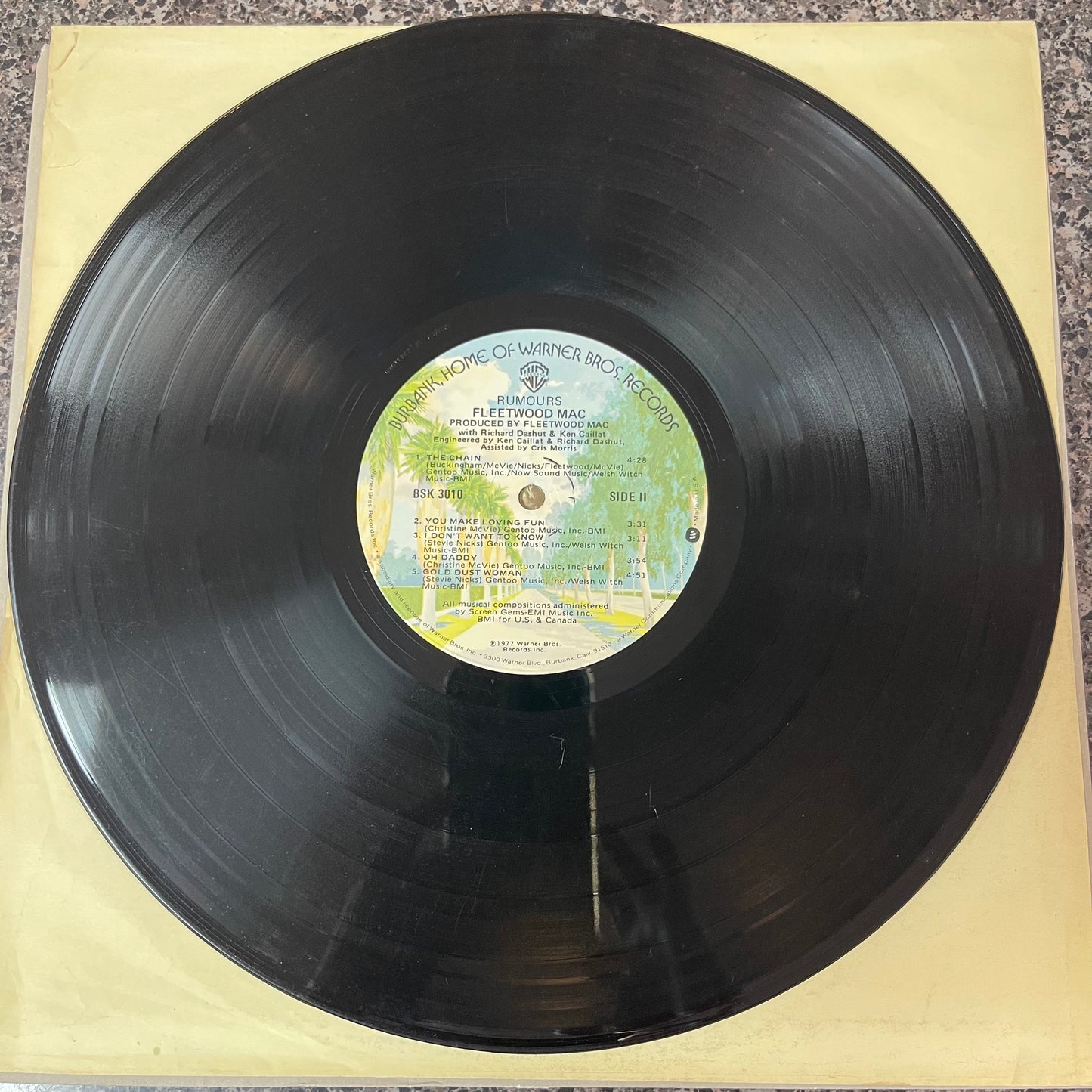 Fleetwood Mac Rumours 33 rpm Album (Item Number 0103)