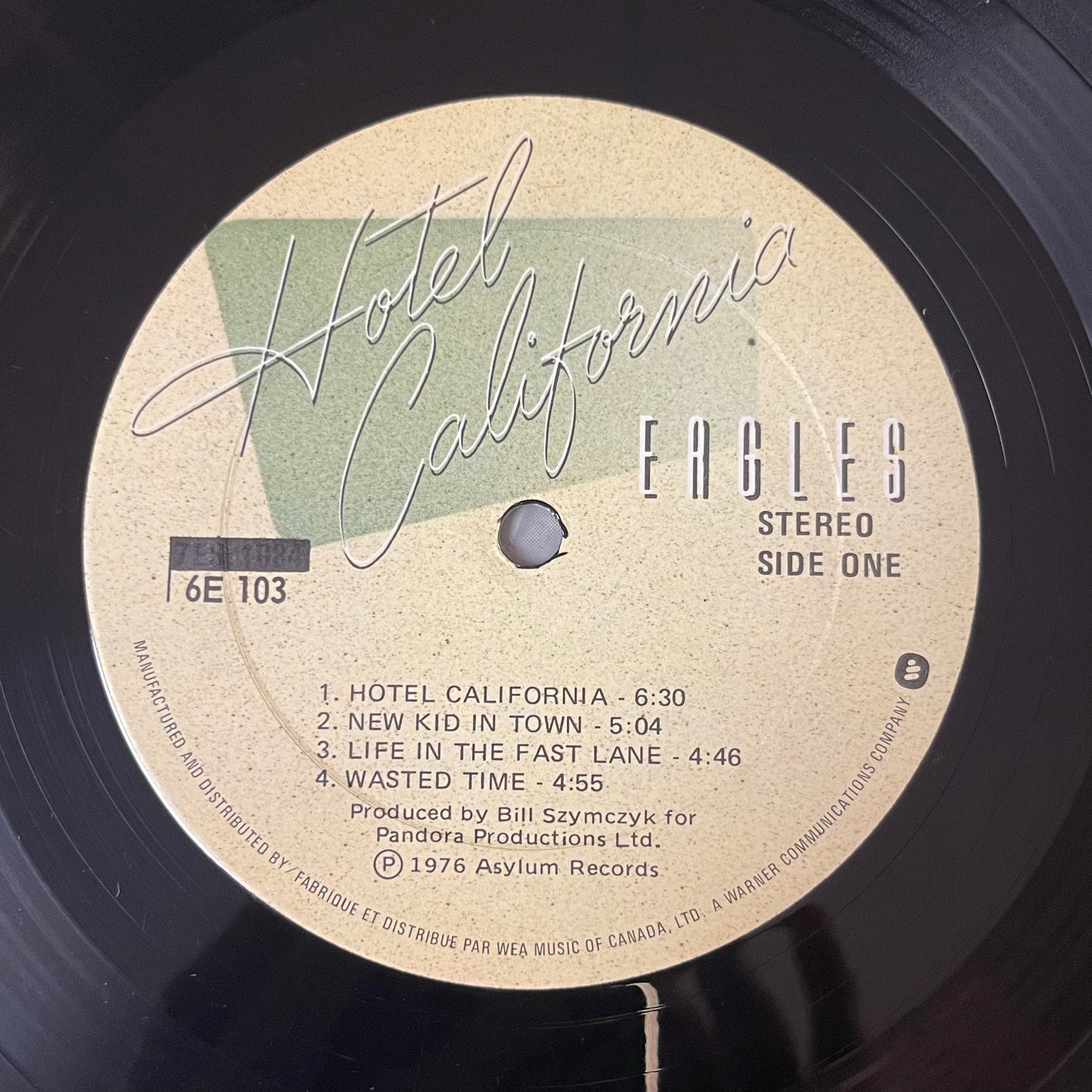 Eagles Hotel California 33 rpm Album (Item Number 0104)