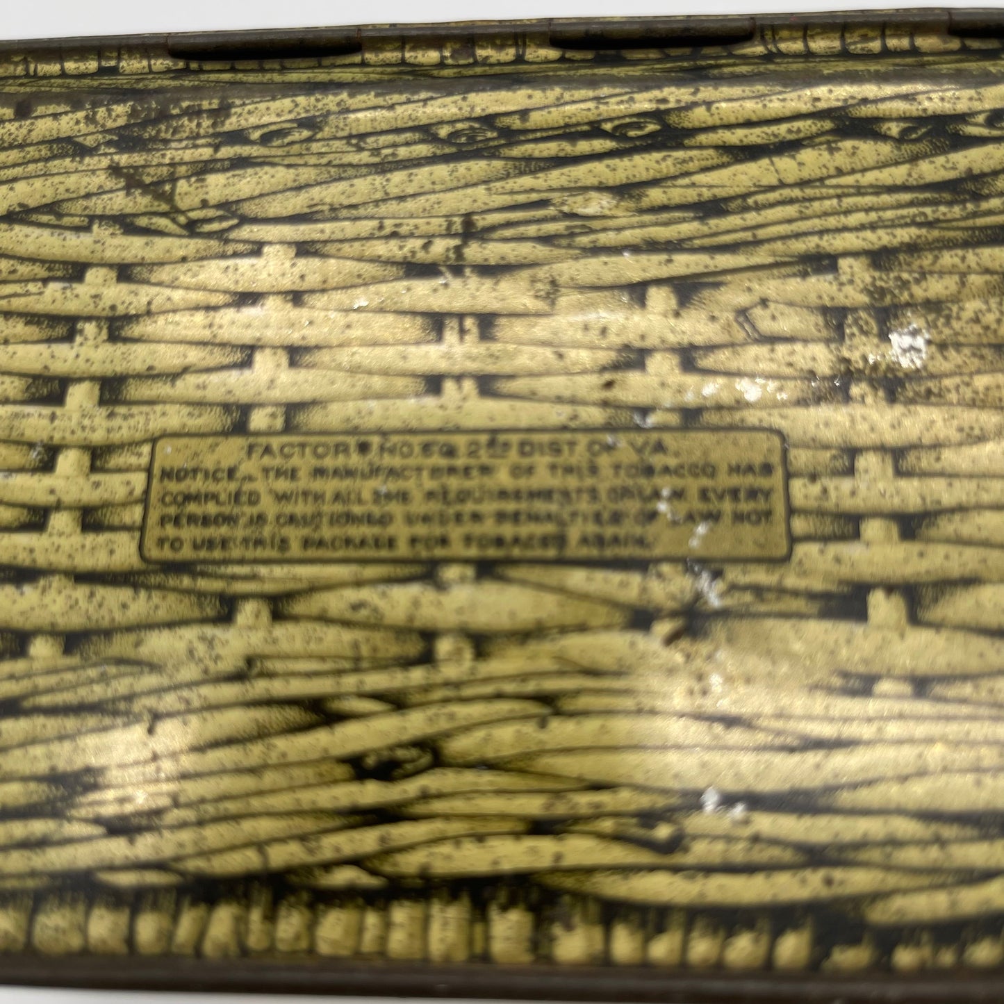 1910-1920s era Pallerson's Cut Plug Seal Tobacco Tin (Item Number 0157)