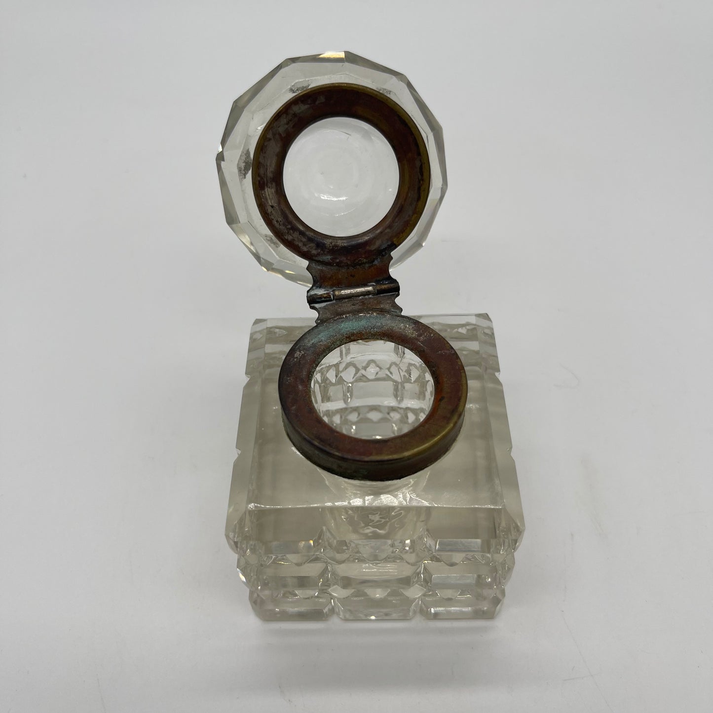 English Crystal Ink Well c. 1850 (Item Number 0061)