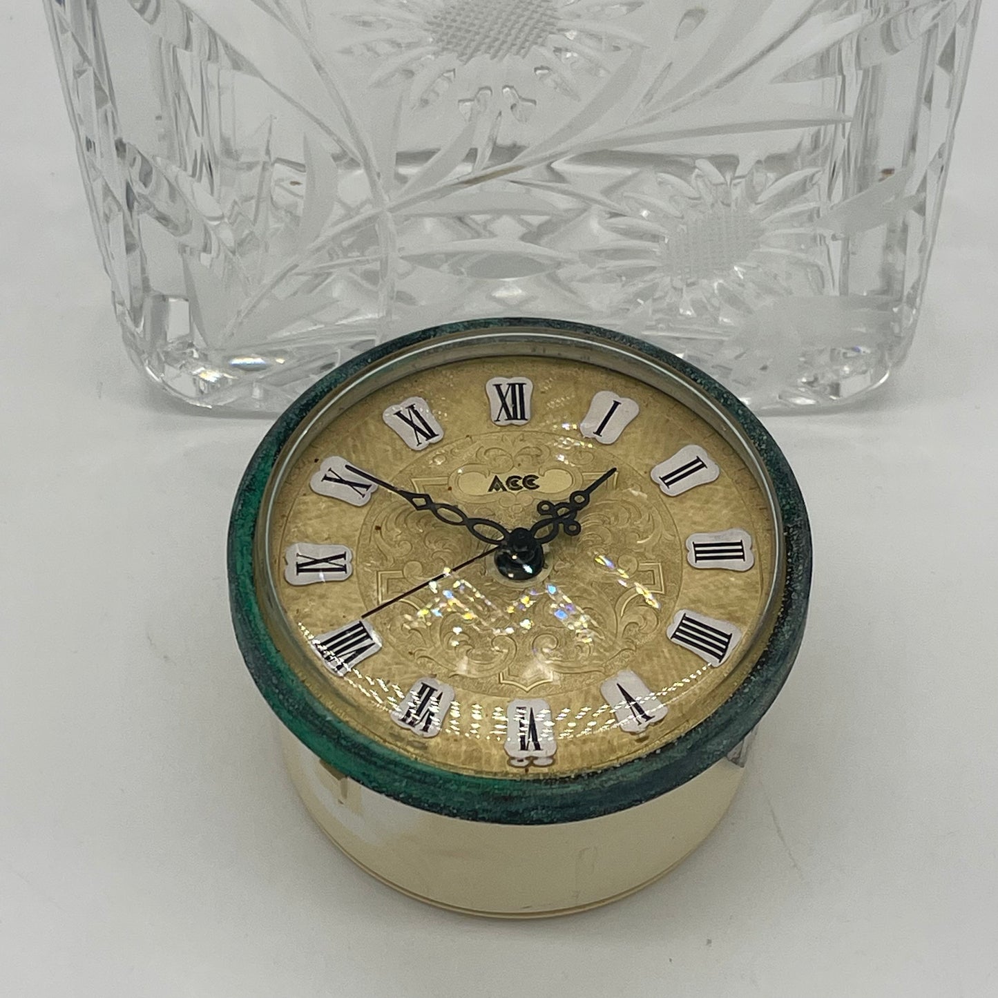 Cut Glass Clock-3 way Display (Item Number 0062)