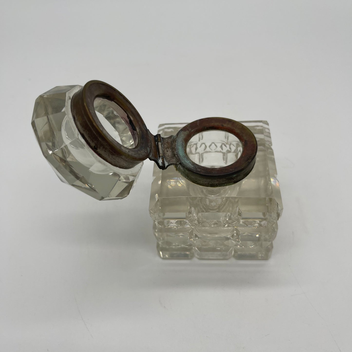 English Crystal Ink Well c. 1850 (Item Number 0061)