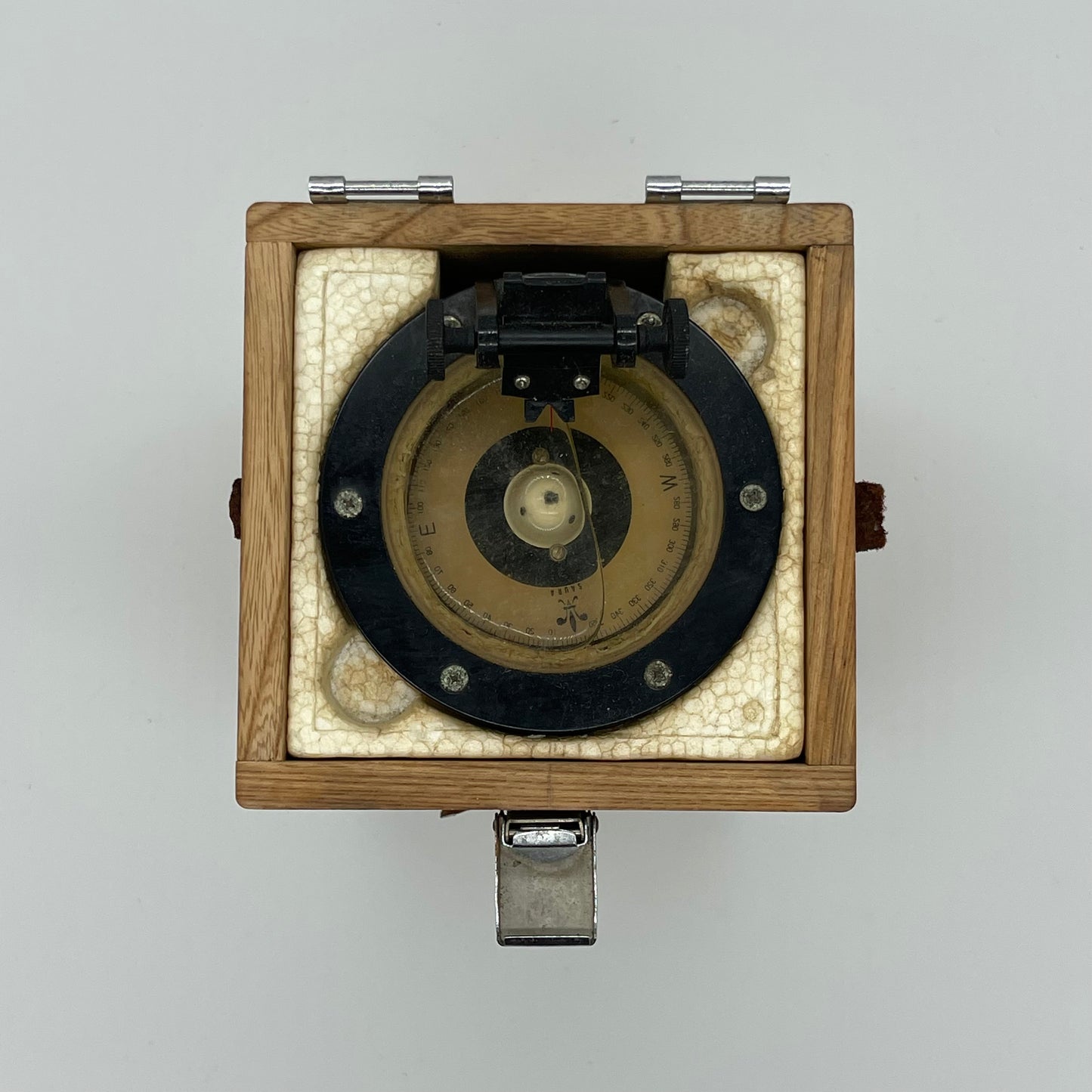 Handheld Compass/Flashlight (Item Number 0017)