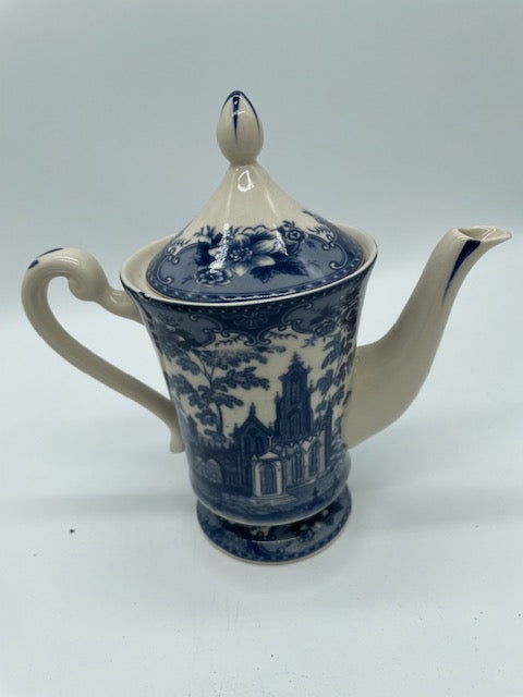 Madison Bay Blue & White Tea Set (Item 0346)